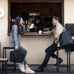 Laptop Briefcases*Case Logic Invigo laptop attaché